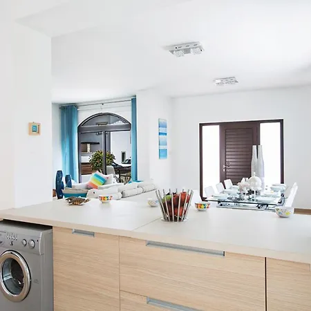 Villa The Complete Guide To Renting Your Exclusive Holiday In With Private Pool And Close To The Beach, 1216 *